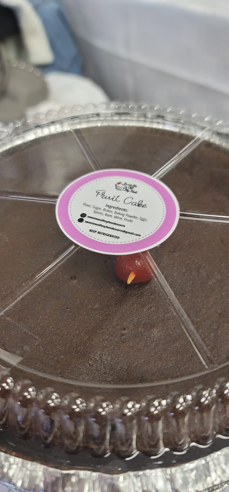 A Recipe for Caramel passion fruit chocolate cake | Debic